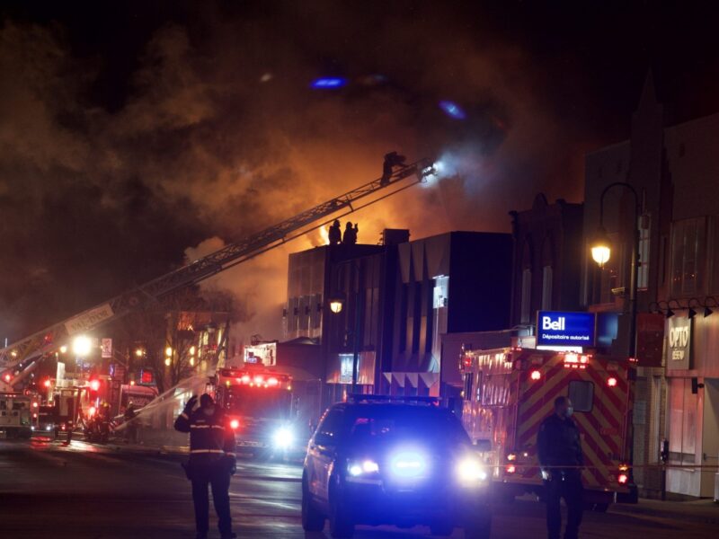 Incendie à Val-d’Or : la SQ considère le feu comme criminel et cherche à faire avancer l’enquête