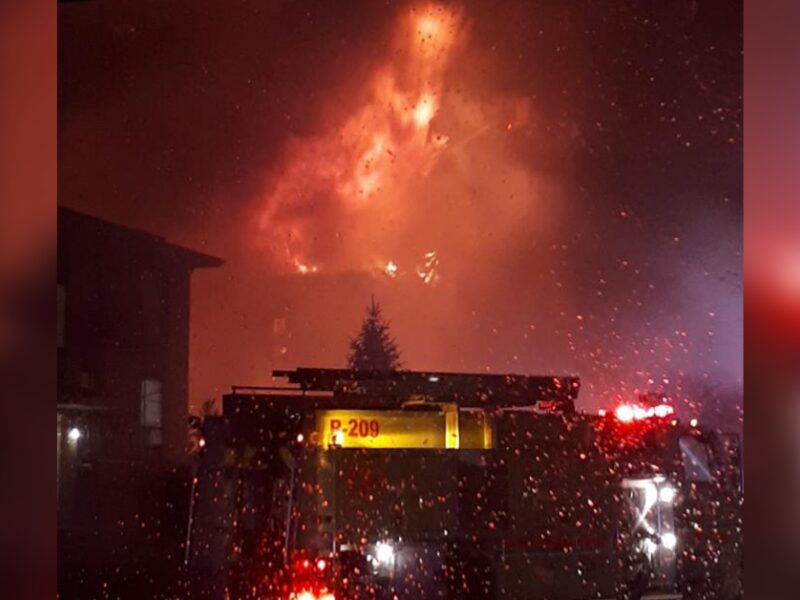 Incendie dans un édifice à logement de Rouyn-Noranda : la SQ enquête