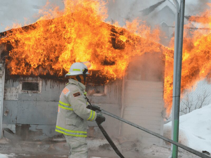 Incendie dans un garage à Amos