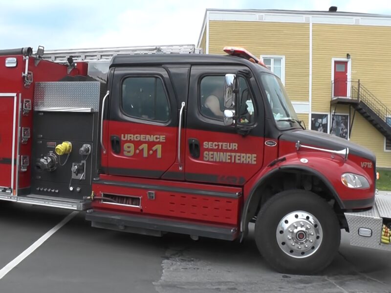 Intervention des pompiers de Senneterre dans un champ agricole à Belcourt