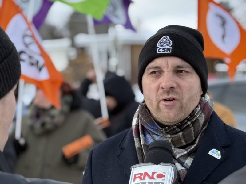 1er anniversaire de Santé Québec : Un triste événement pour la CSN