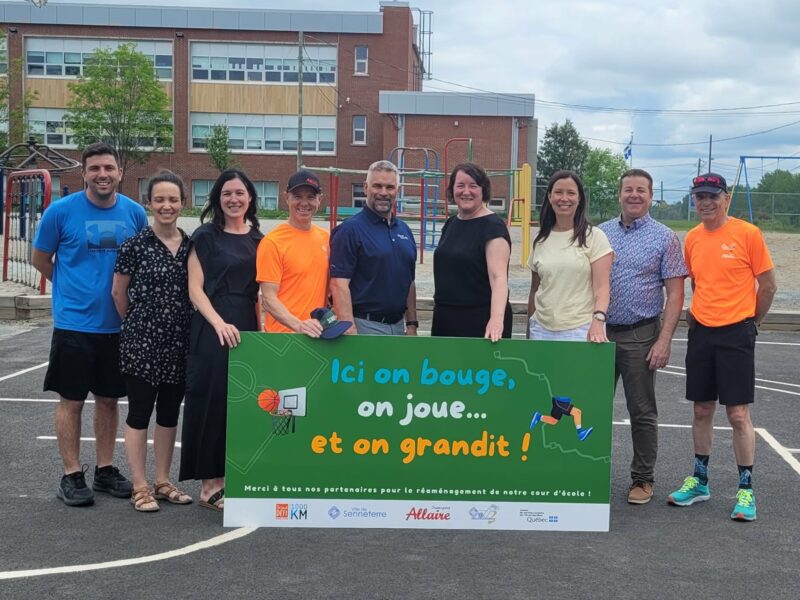Inauguration majeure à Senneterre : Le terrain de l'école Chanoine-Delisle fait peau neuve