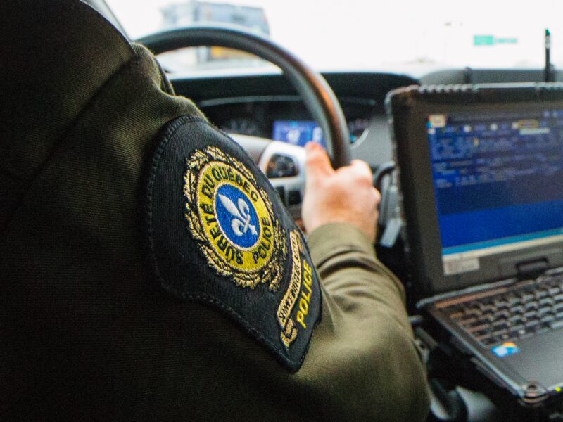 Chasse à l’homme en Abitibi-Témiscamingue : 197 km/h, tapis hérisson et fuite à pied
