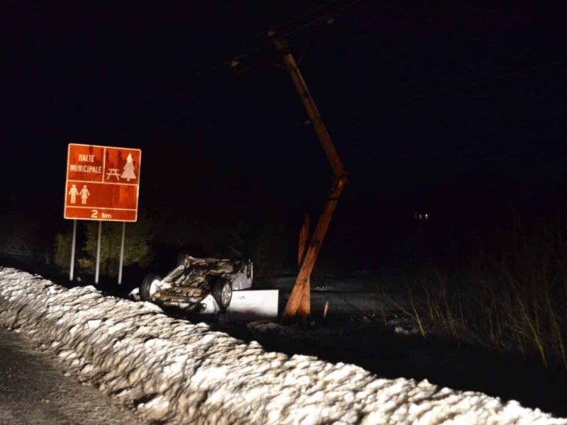 Capotage sur la route 111 Ouest