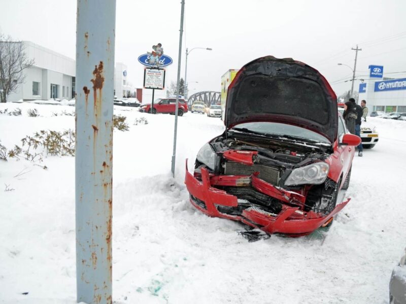 Collision avec un lampadaire