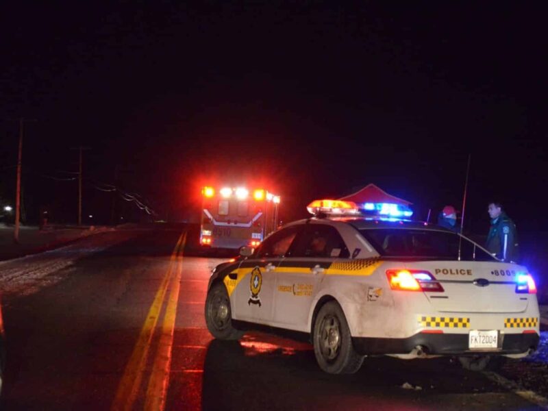 Frappée par un miroir de véhicule sur la route 111