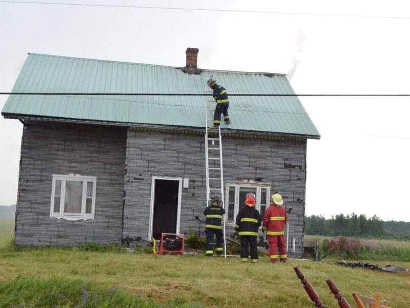 La foudre cause un incendie