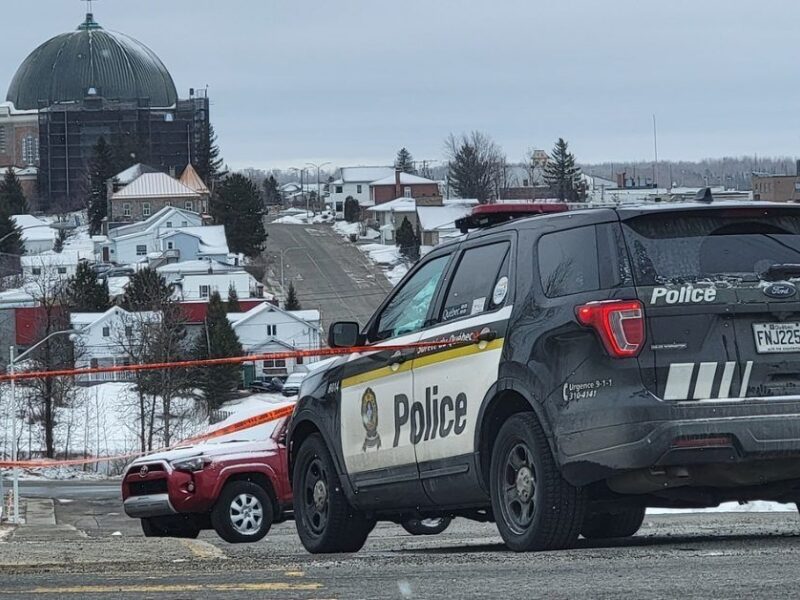 La SQ enquête sur une altercation entre 3 individus à Amos