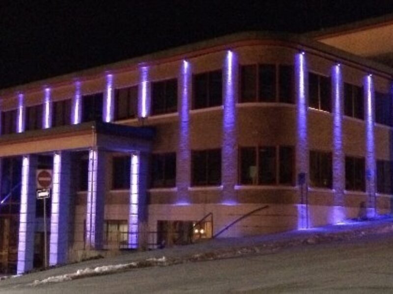 Rouyn-Noranda illumine son hôtel de ville