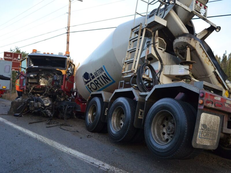 Spectaculaire accident sur la route 111