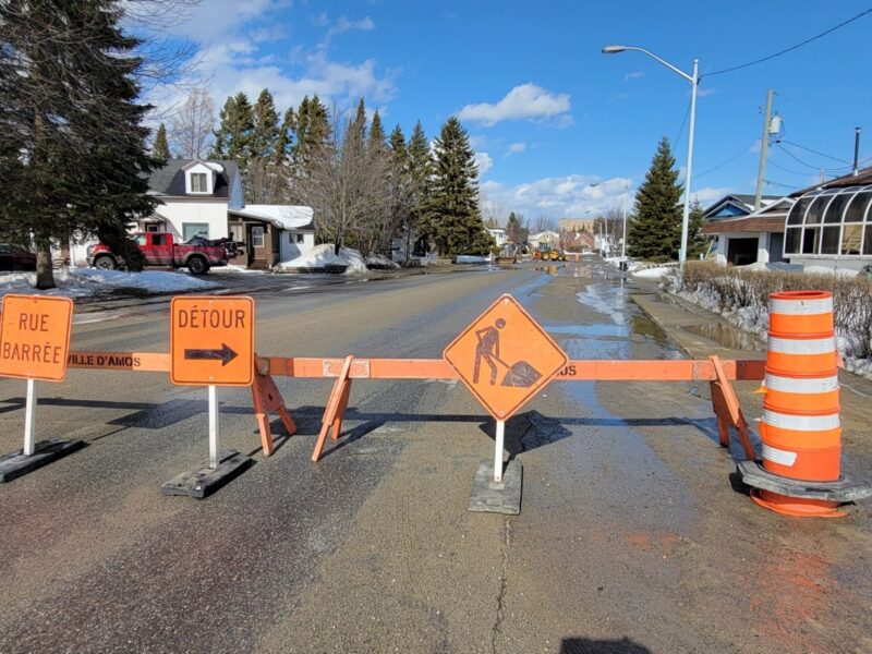 Un affaissement de chaussée cause la fermeture d’une portion du Boulevard Mercier à Amos