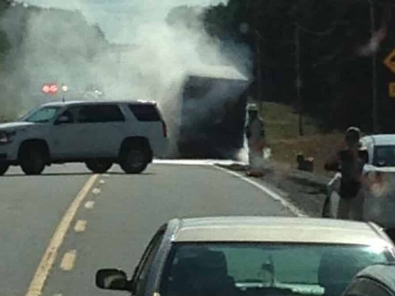 Un camion en feu sur la 113