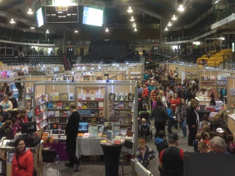 Le Salon du livre A-T attire des milliers de passionnés de lecture